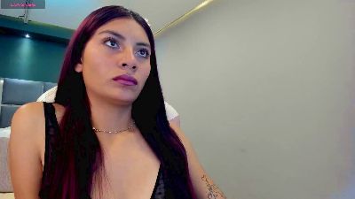 MilaRoses webcam model stream image