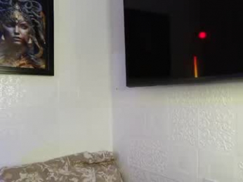 cumguzzlingskank webcam model stream image