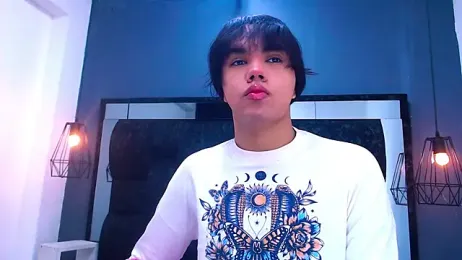 AndreaGil_ webcam model stream image