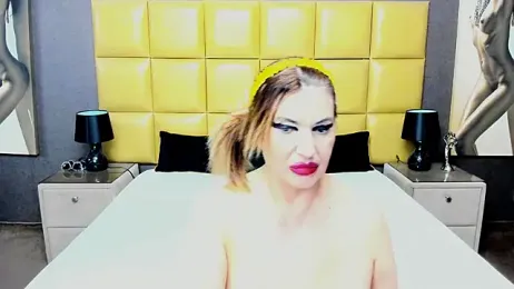 KiraLeila webcam model stream image