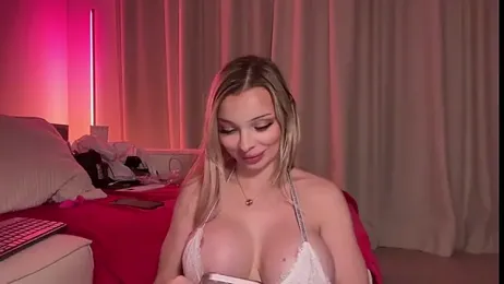 HannaXLove webcam stripchat model stream image