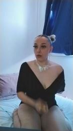 Merryna webcam model stream image