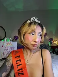 Cinamoonn webcam model stream image