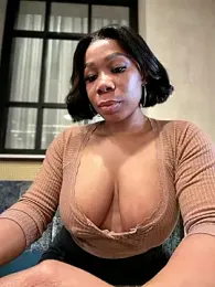 Belle___ webcam model stream image