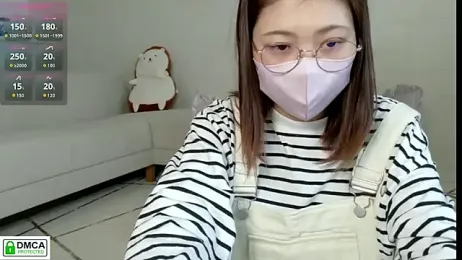 SUZU_ webcam stripchat model stream image