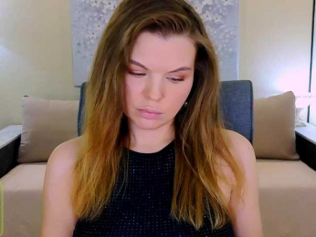 Audreyy webcam model stream image