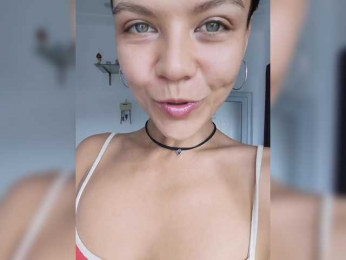 Malisha8 webcam bongacams model stream image