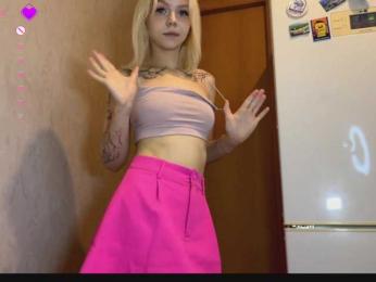 Vikamoon webcam model stream image