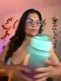 kittylu__ webcam model stream image