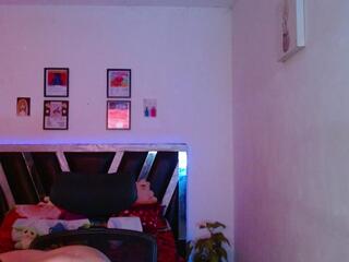 Dante Whitee webcam model stream image