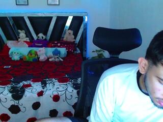 Dante Whitee webcam model stream image