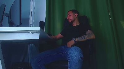 AndrewBanner webcam model stream image