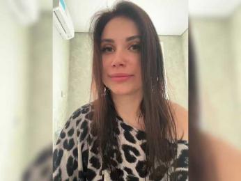 Y_Leiki webcam bongacams model stream image