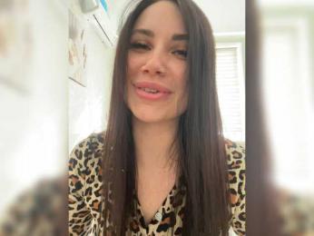 Y_Leiki webcam model stream image