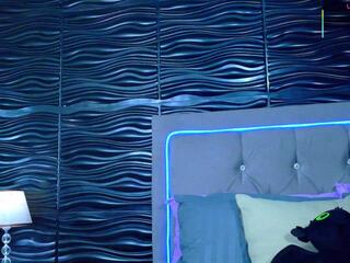 Amber Bull webcam model stream image