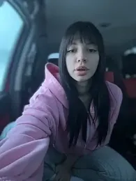 JulliaVegas webcam model stream image