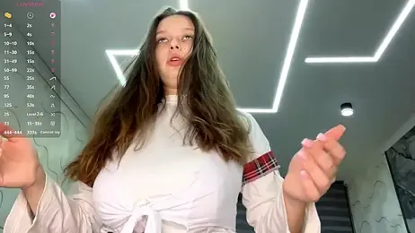 CharlynDini webcam model stream image