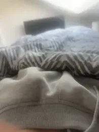 Leonks10 webcam model stream image