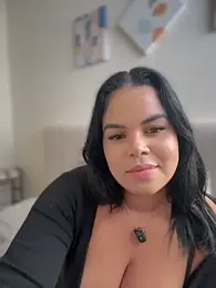 AliceStarshine webcam stripchat model stream image