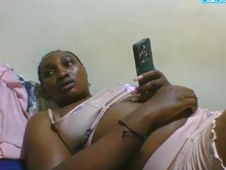 cutyleila webcam model stream image