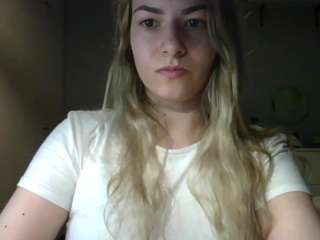 rosiejune webcam model stream image