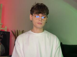 Tayler Wade webcam model stream image