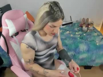 queenramoona_hot webcam model stream image