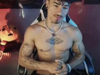 thomas_fit1 webcam model stream image