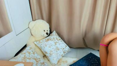 CharmingVixeny webcam model stream image