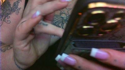 FrauVonNebenan webcam model stream image