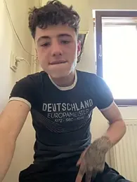 denysio89 webcam stripchat model stream image