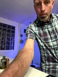 El_Gizmo webcam model stream image