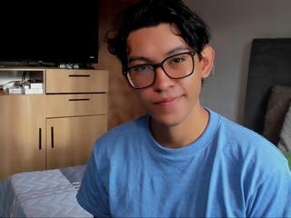 Alan Gonz webcam model stream image