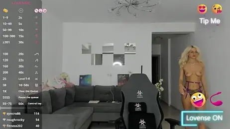 LovelyBianca webcam stripchat model stream image