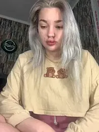 Sextazy webcam model stream image