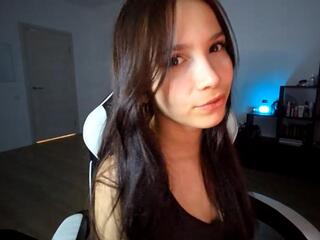 Darline Bouler webcam model stream image