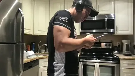 BigGuyMuscle webcam stripchat model stream image