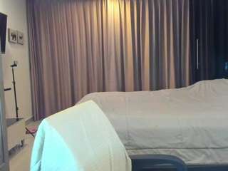 hotmia19 webcam model stream image