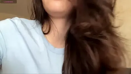 Quiet_luxury webcam model stream image