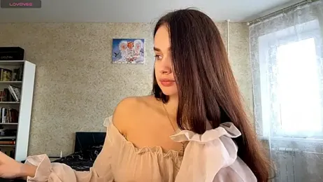 Quiet_luxury webcam model stream image