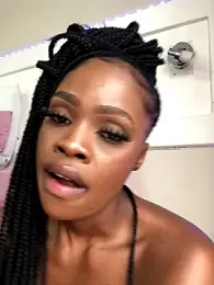 LuciousLips96 webcam model stream image