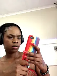 LuciousLips96 webcam stripchat model stream image