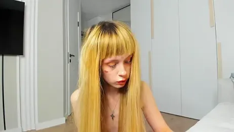 FlowerOfSin2001 webcam model stream image