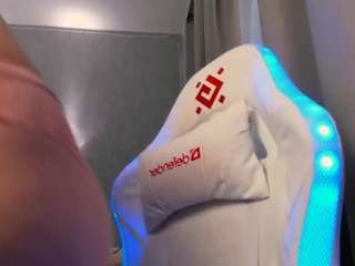 alisastarr webcam model stream image