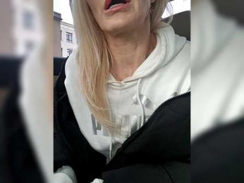 Mazalane webcam model stream image