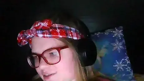 Moonolighta webcam model stream image