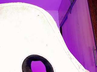 ivannahot-sexy webcam model stream image