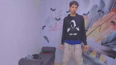 Milkfor_You webcam model stream image