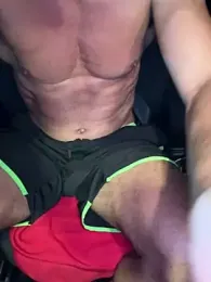 CasadoLutadorBigStuds webcam stripchat model stream image