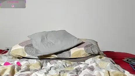 laurasommer webcam model stream image